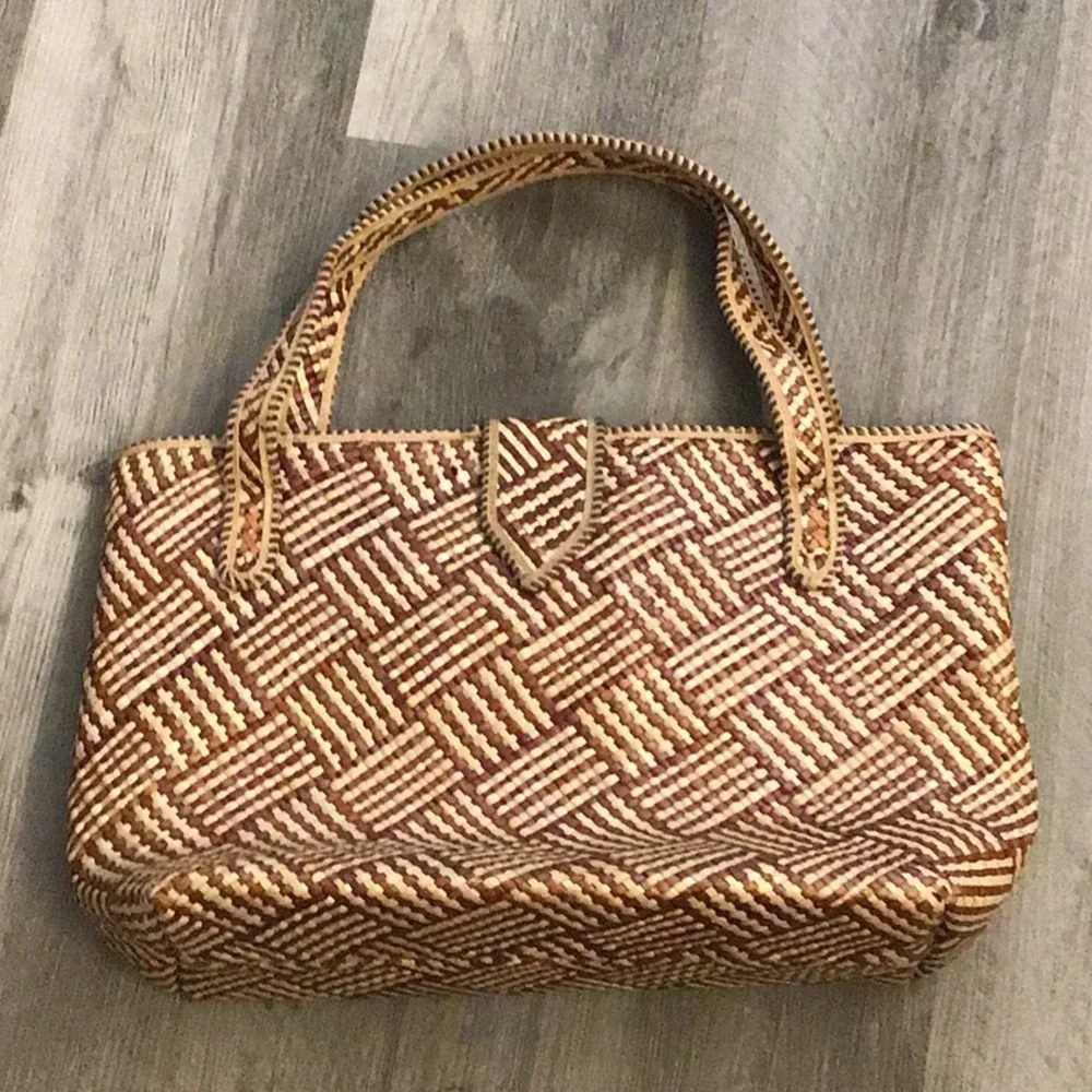Straw Tote Bag - Picture 2 of 7